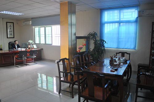 總經理辦（bàn）公室_深圳市（shì）偉泰發餐飲（yǐn）管理有限公司