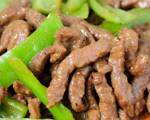 杭椒牛柳（liǔ）黑椒牛柳 終於找到炒出嫩（nèn）牛肉的（de）辦法了 肉片（piàn）肉絲都適用的做法 步驟8